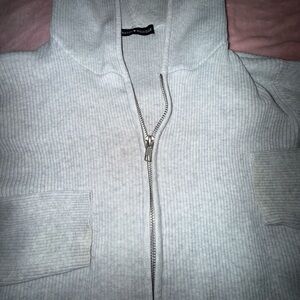 Brandy Melville Light Gray Ribbed Sweater